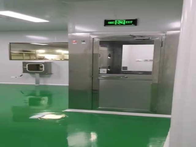 成都電子廠萬級潔凈室交付甲方縮略圖